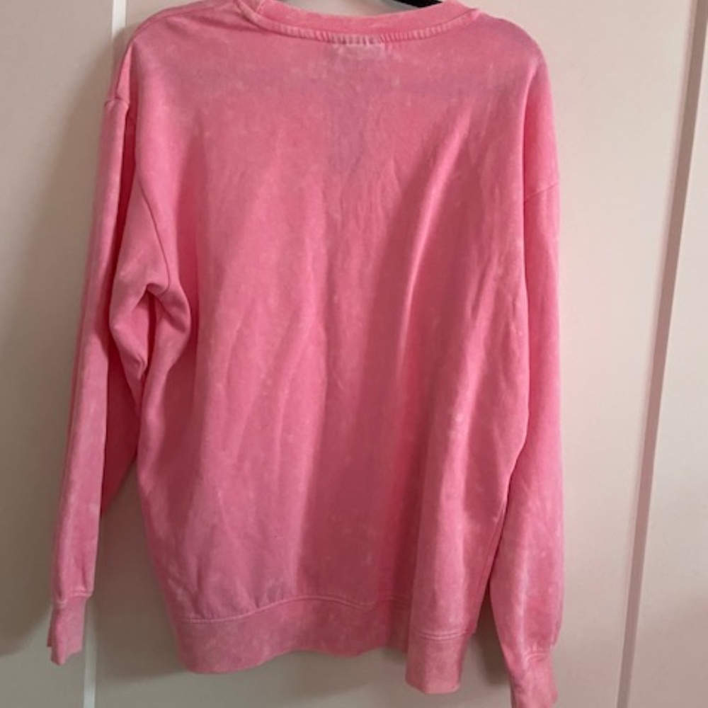 NEW pink Barbie sweatshirt ladies' size Large L. Official Barbie movie shirt NWT - Picture 7 of 8